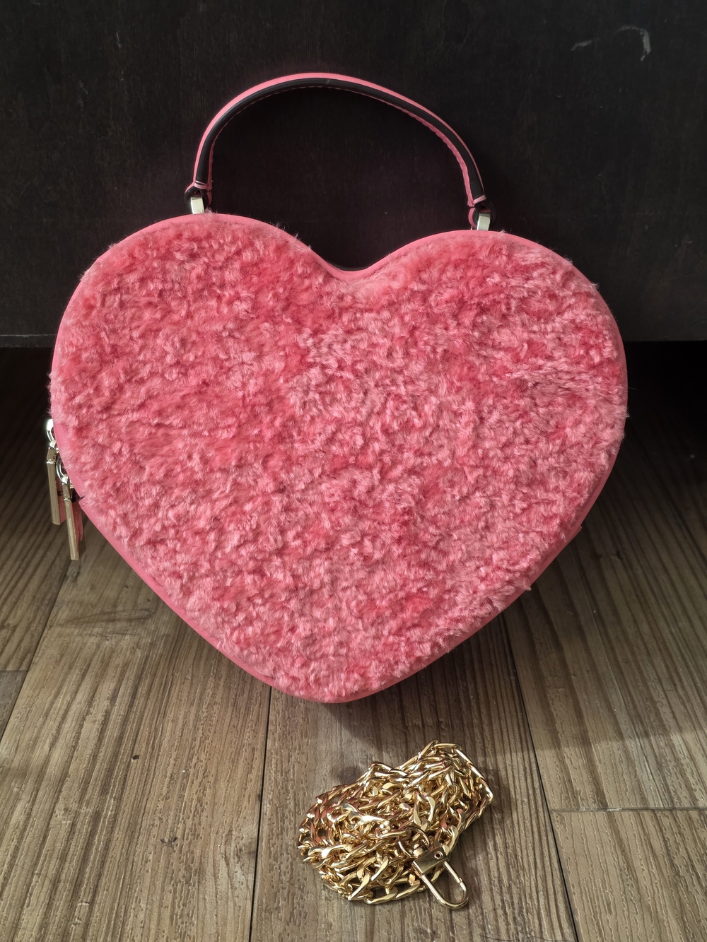 Kate Spade New York Love Shack Heart Crossbody Bag in Pomegranat